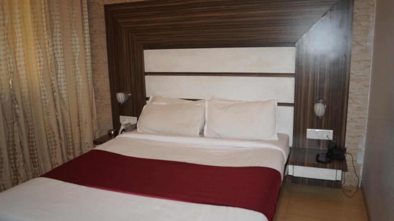 Hotel Khandesh Residency Panvel Exterior foto